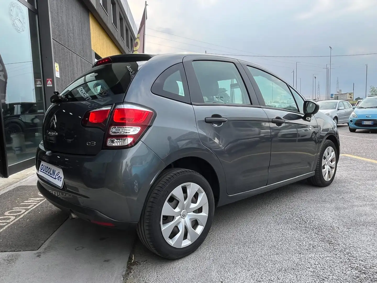 Citroen C3 1.2 82CV 5P VTI NEOPATENTATI GARANZIA 12 MESI Grigio - 1
