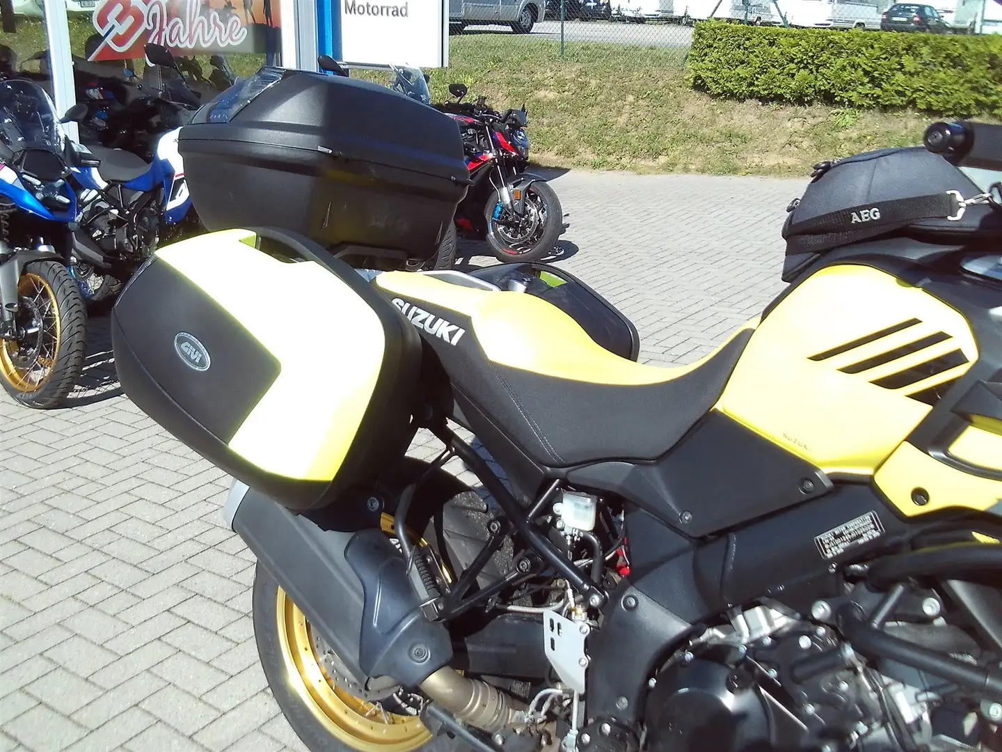 Suzuki V-Strom 1000 ABS Geel - 2