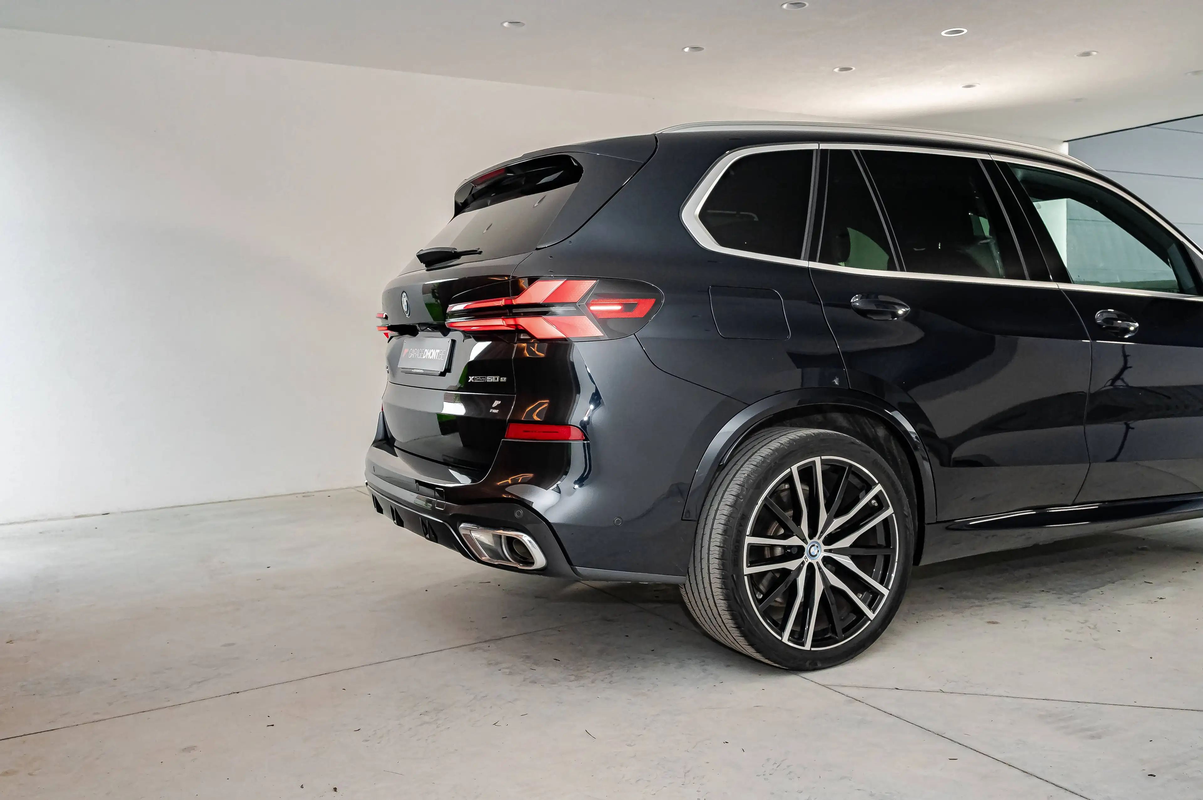 BMW X5 xDrive 50e — photo 12