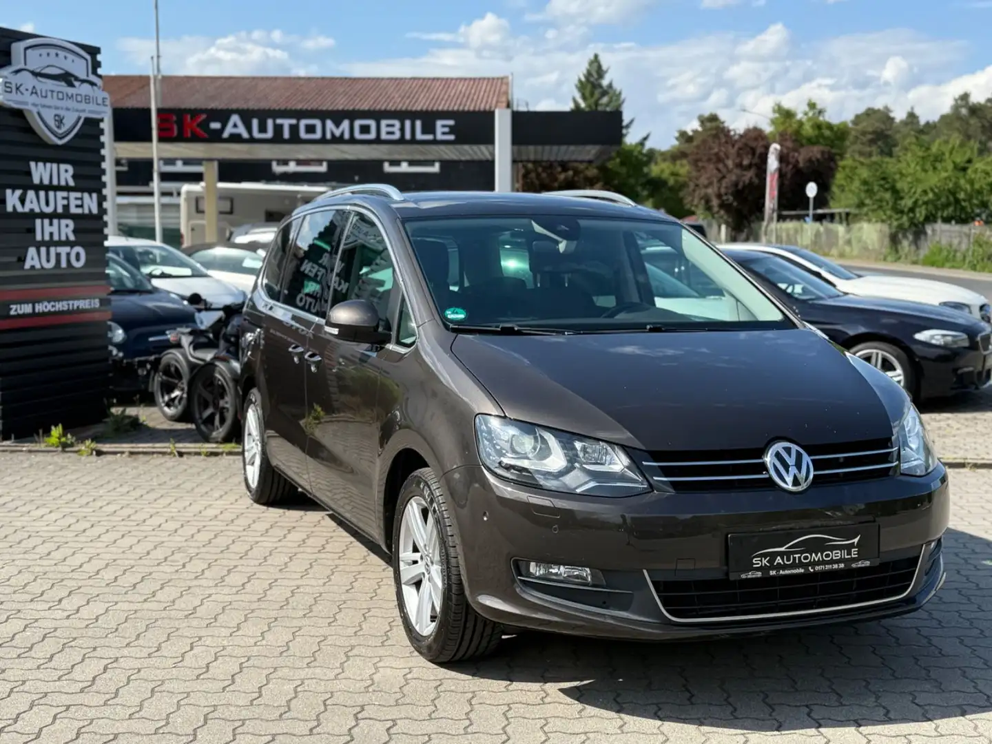 Volkswagen Sharan 2.0TDI DSG 1.HAND-LED-NAVI-AHK-SPUR-81KM Чорний - 1