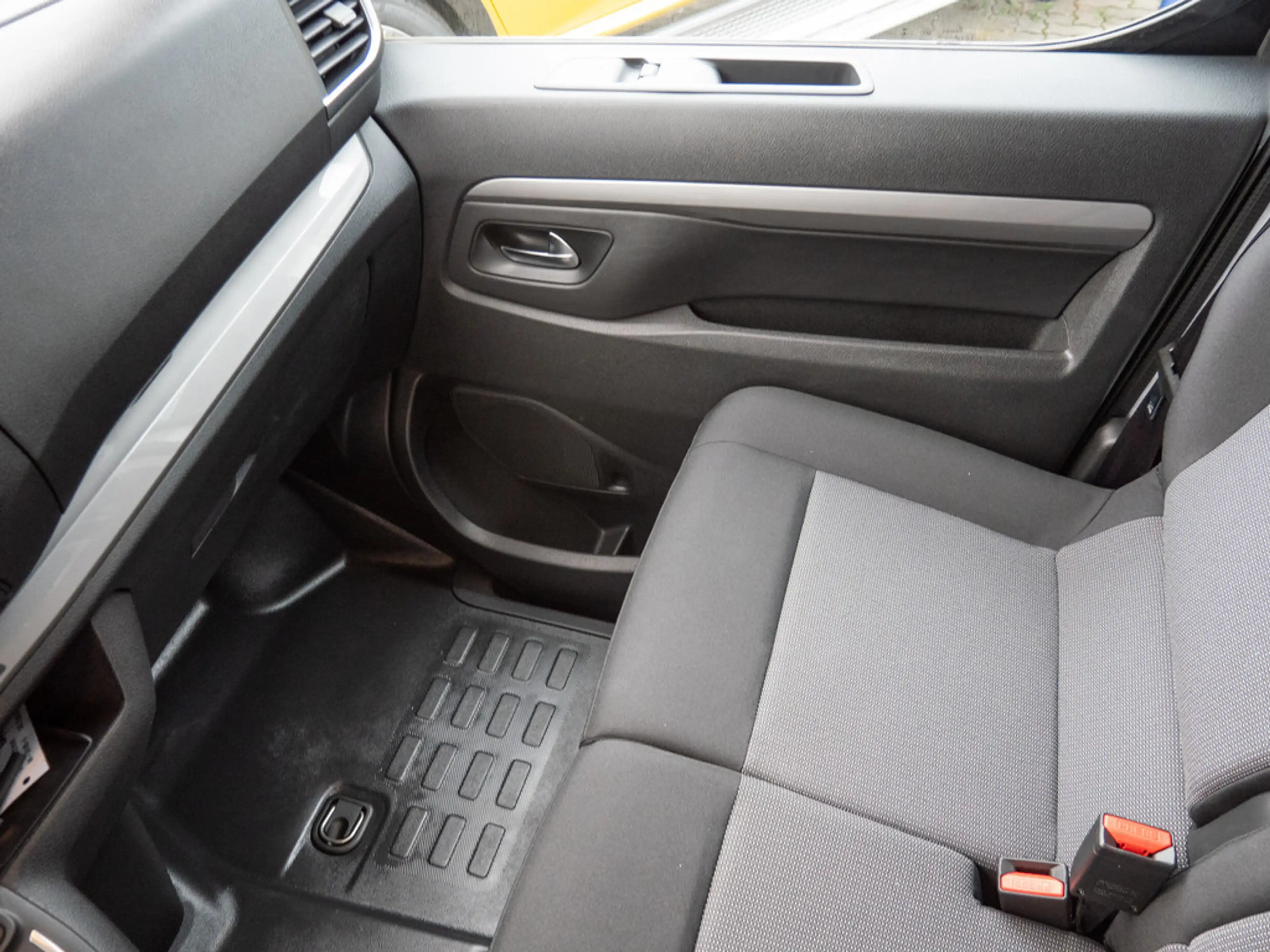 Peugeot Expert Kasten Elektro 136 75KW KAMERA LED — photo 15