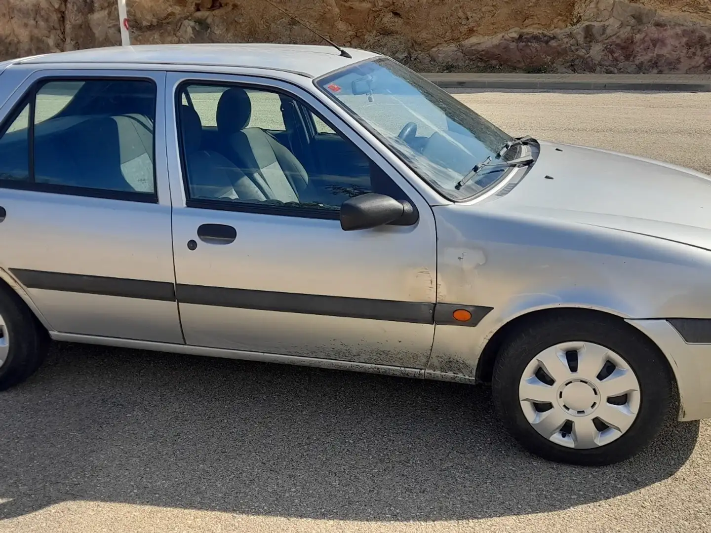 Ford Fiesta 1.8 TDdi Ghia - 1