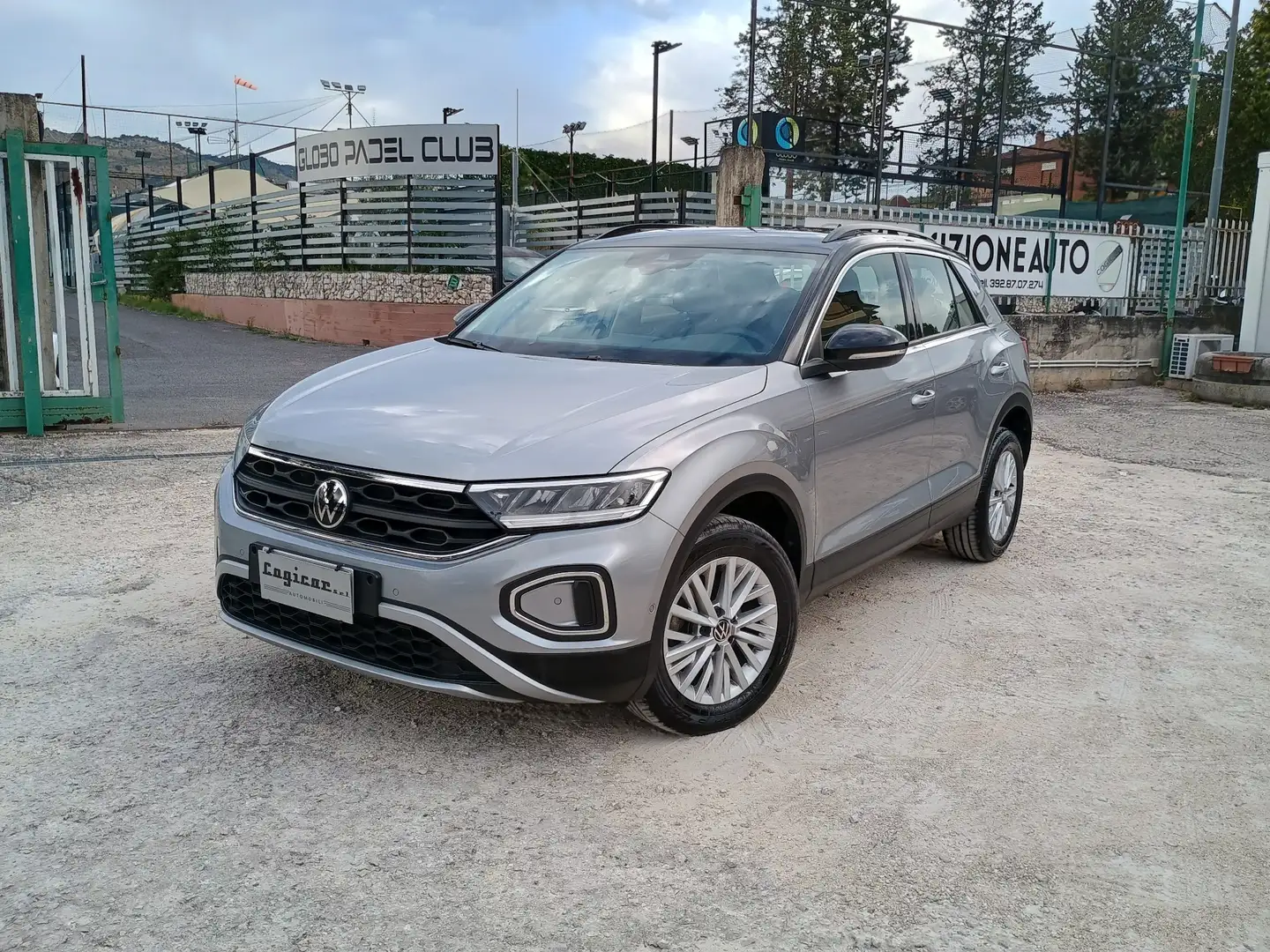 Volkswagen T-Roc 2.0 tdi Life 115cv*NAVI*PDC*LED* Nero - 1