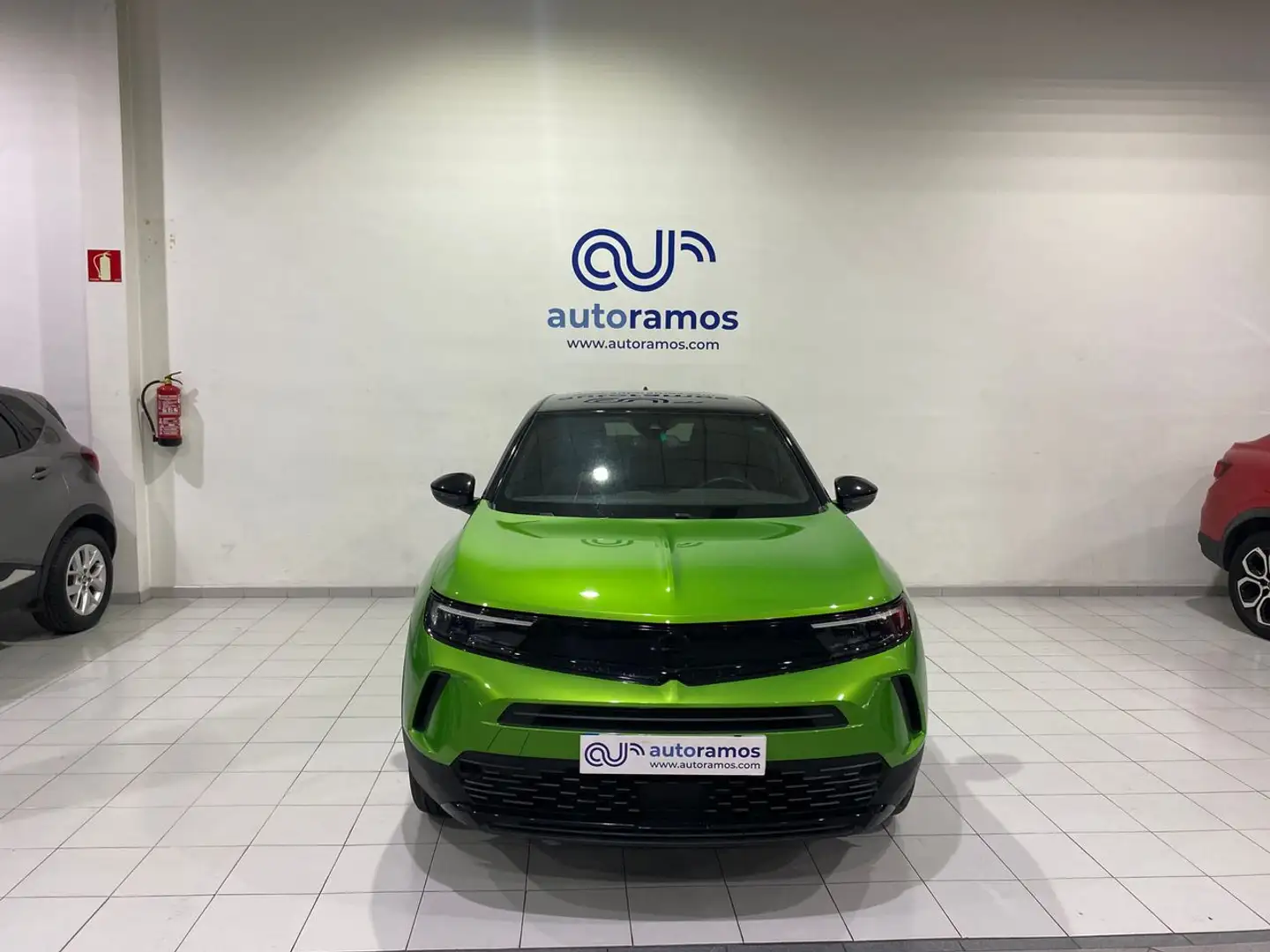 Opel Mokka GS 1.2 T 136 CV 5P Groen - 2