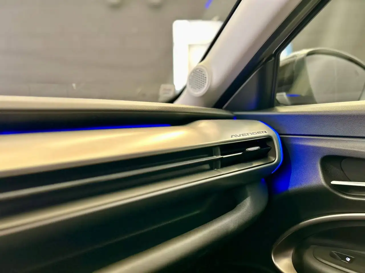 Jeep Avenger 1.2 turbo e-hybrid Summit 110cv edct6, миниатюра 11