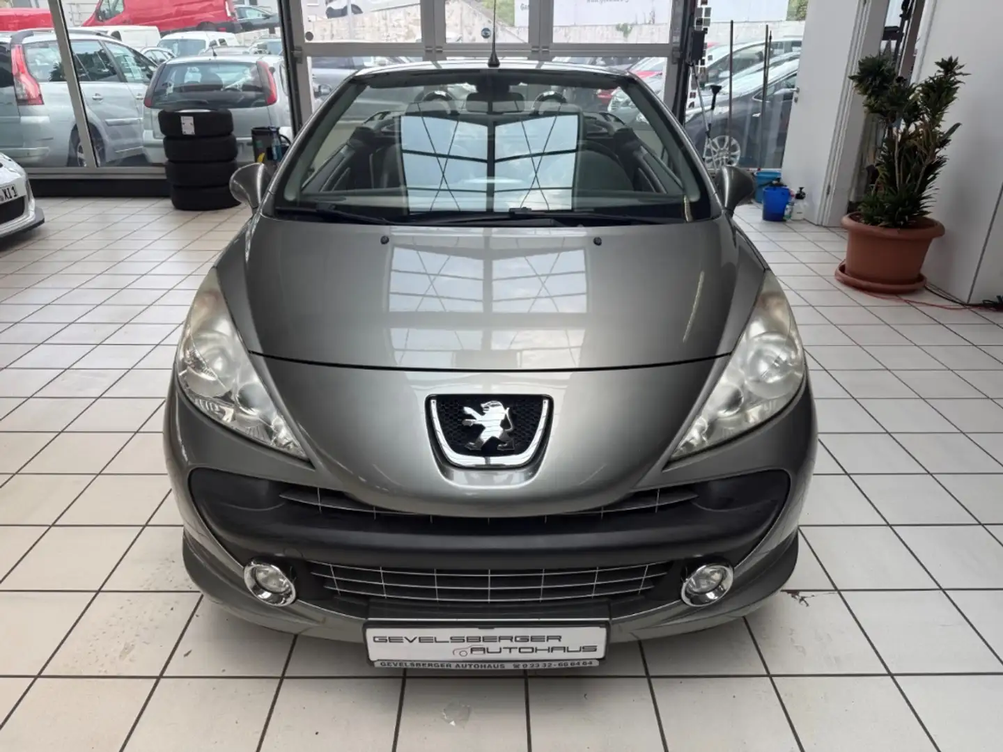 Peugeot 207 CC Cabrio-Coupe Roland Garros 1.6 16V VTi 120 Gris - 2