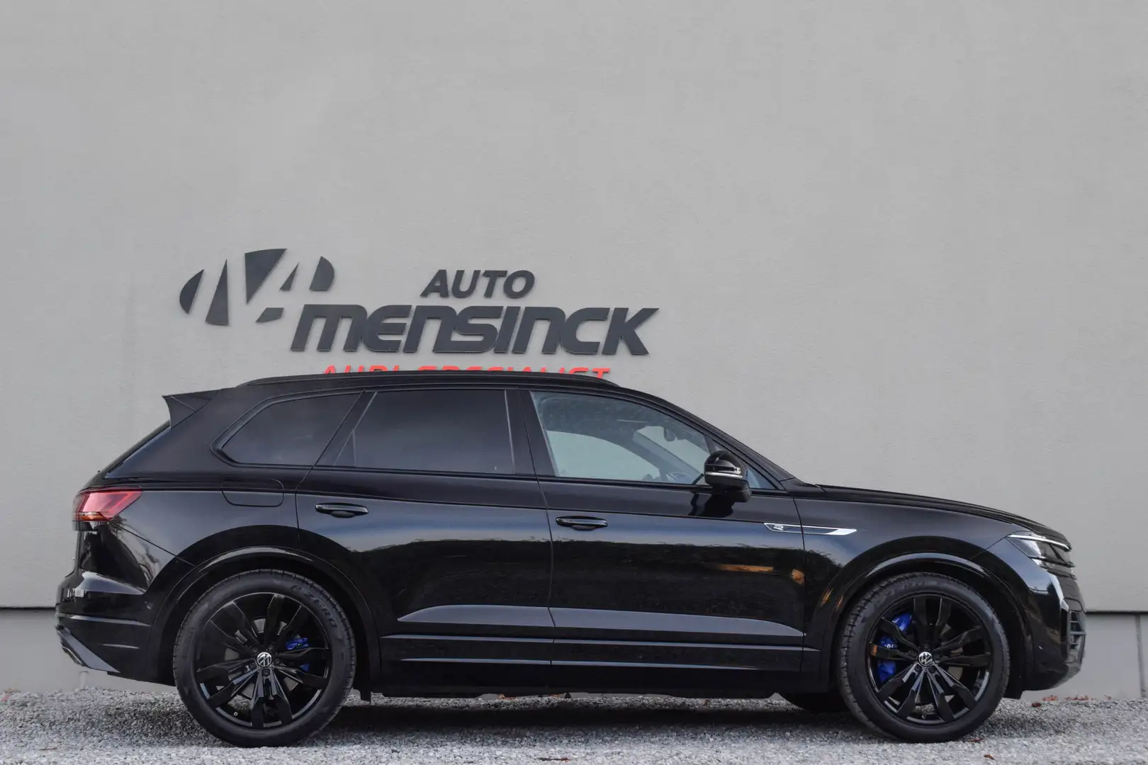 Volkswagen Touareg 3.0 TSi eHybrid 4MOTION / Puglia/ Adaptive Cruise Zwart - 2