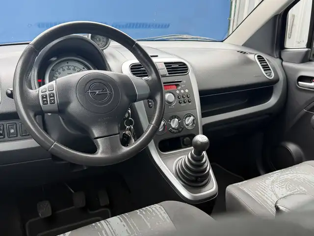 Opel Agila view 15