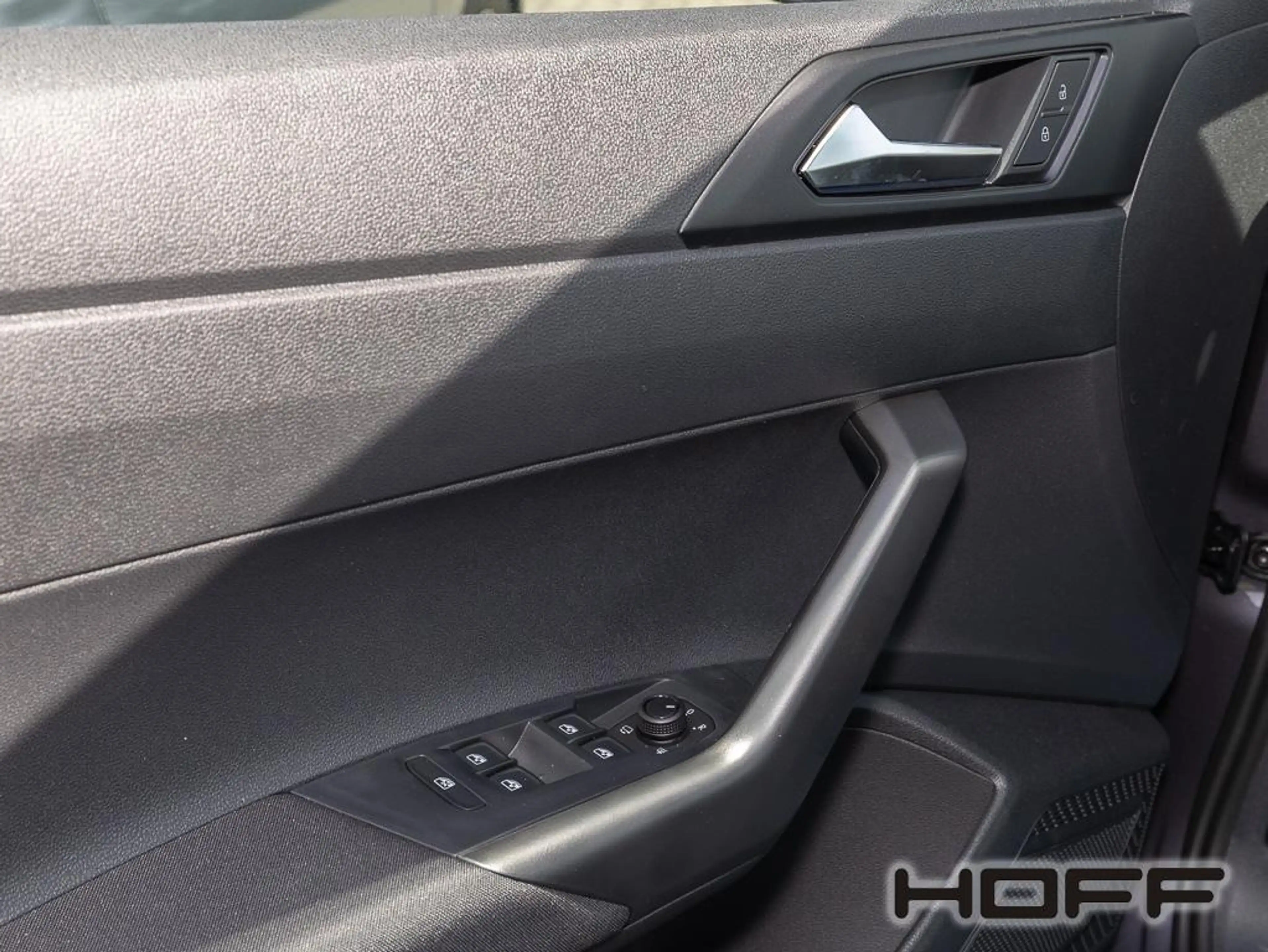 Volkswagen Taigo 1.0 TSI Trend KURZZULASSUNG ALLWETTER APP CONNECT — photo 5