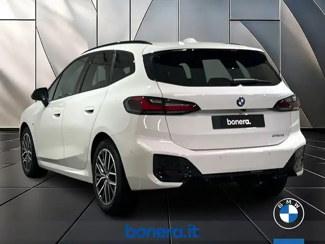 BMW 2 Series view 8