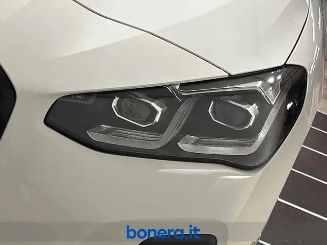 BMW 2 Series view 11