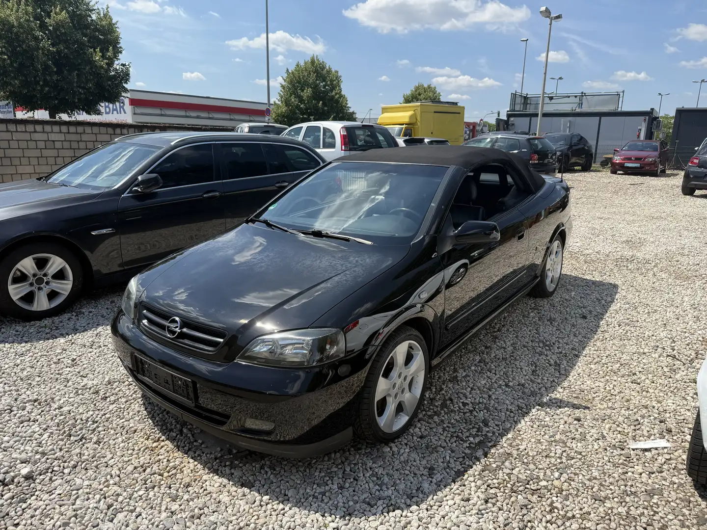 Opel Astra 1.8 16V Schwarz - 1