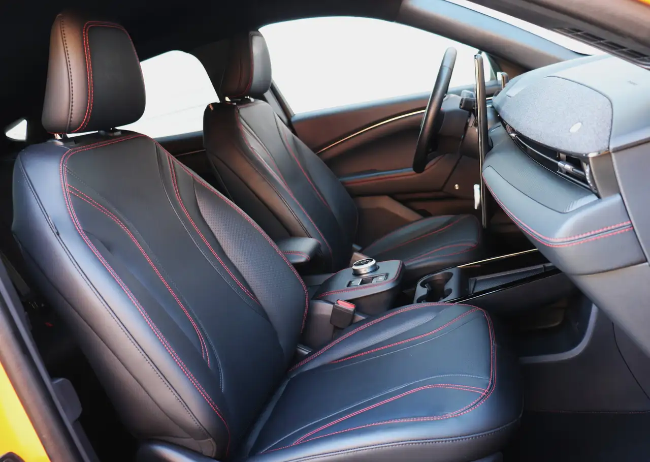 Ford Mustang Mach-E AWD Premium 269pk Keyless/Memory/B&O/SOH=94,3%, миниатюра 23