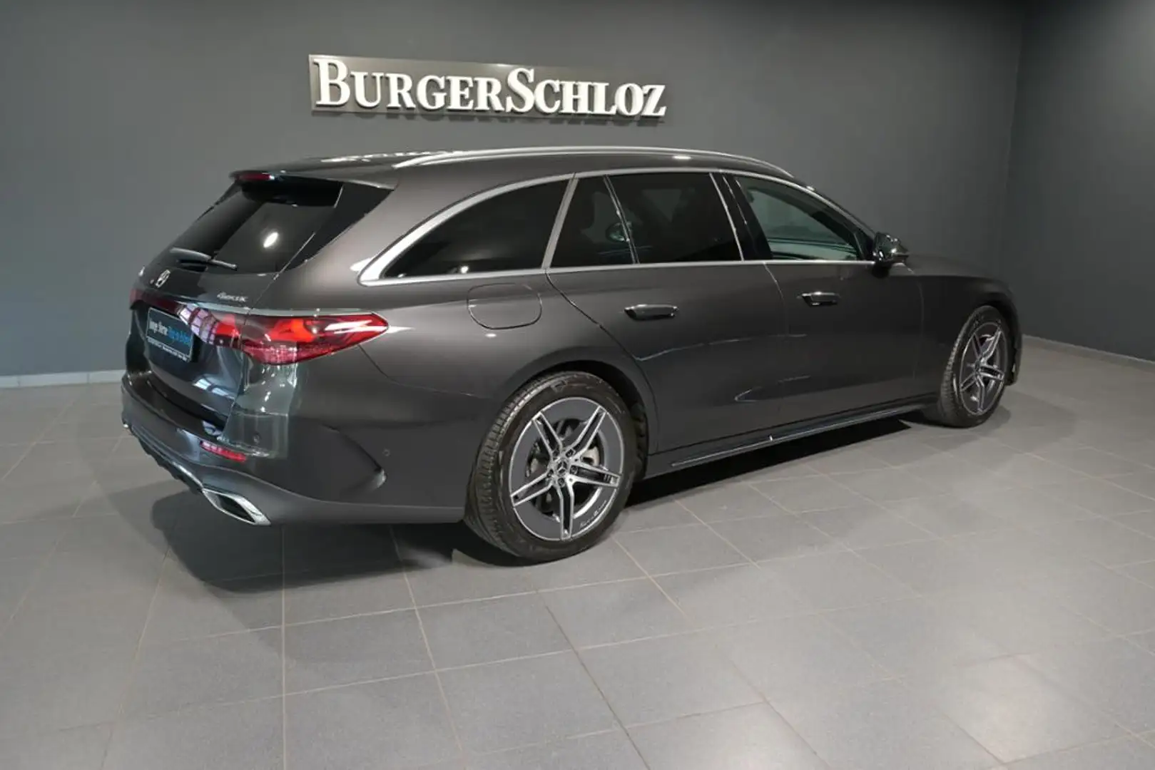 Mercedes-Benz E 300 de 4M T AMG/PANO/AHK/360/KEYLESS Grau - 2