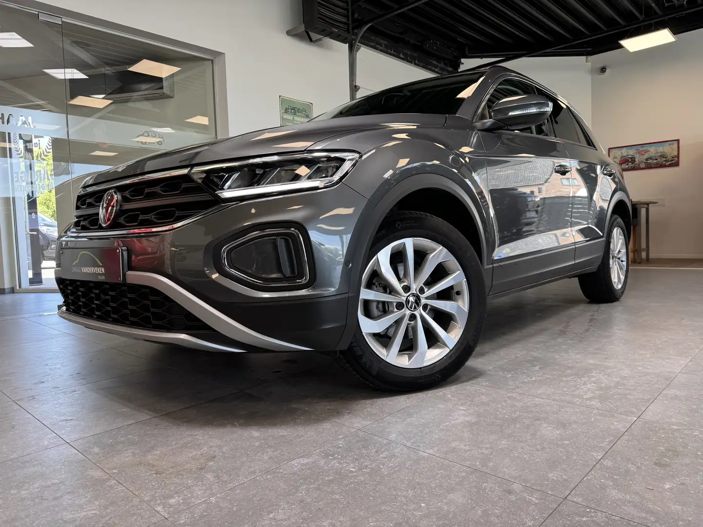 Volkswagen T-Roc 1.5 TSI ** 16313 km ! * Grey - 1