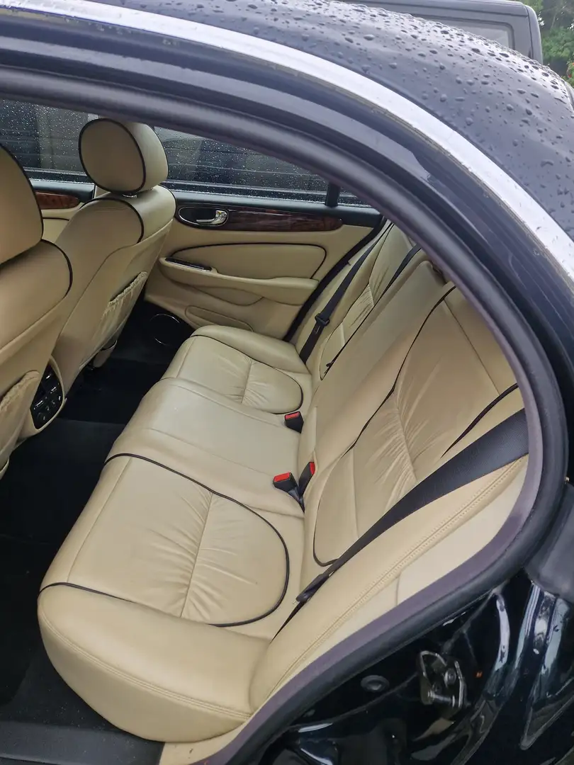 Jaguar XJ6 3.0 Executive Noir - 2