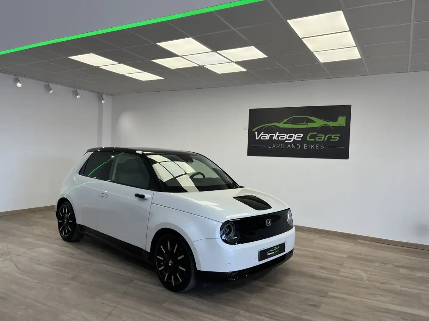 Honda e Advance Llantas 17 - 2