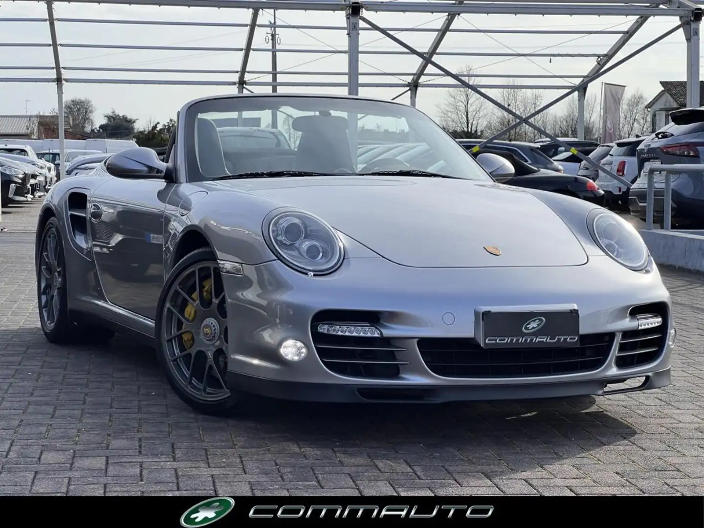 Porsche 911 Turbo S Cabriolet Grigio - 2
