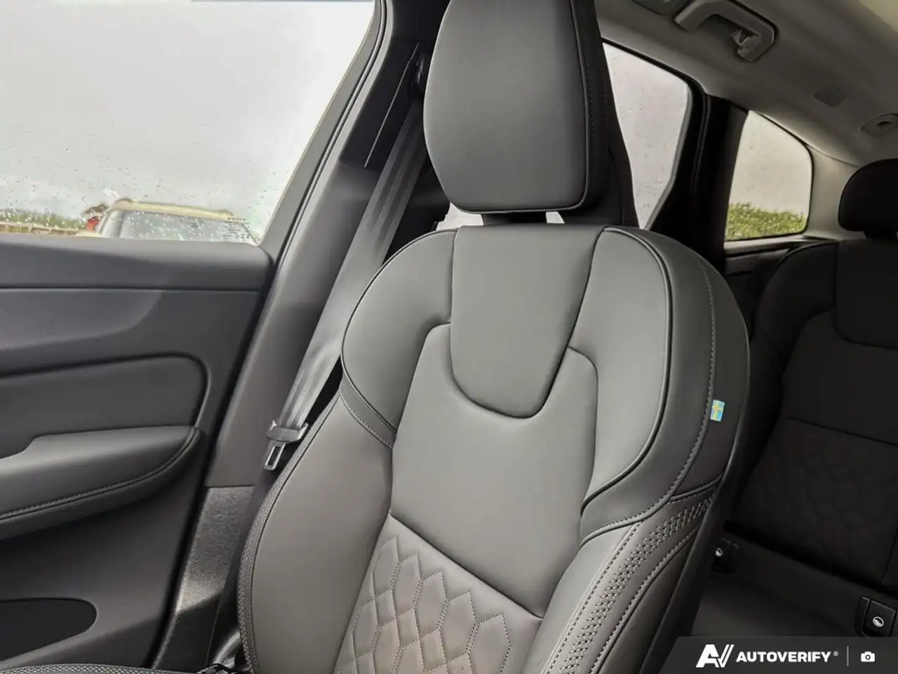 Volvo XC60 снимка Volvo XC60