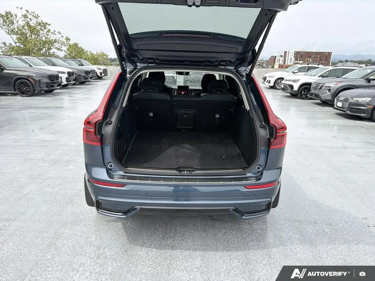 Volvo XC60 снимка Volvo XC60