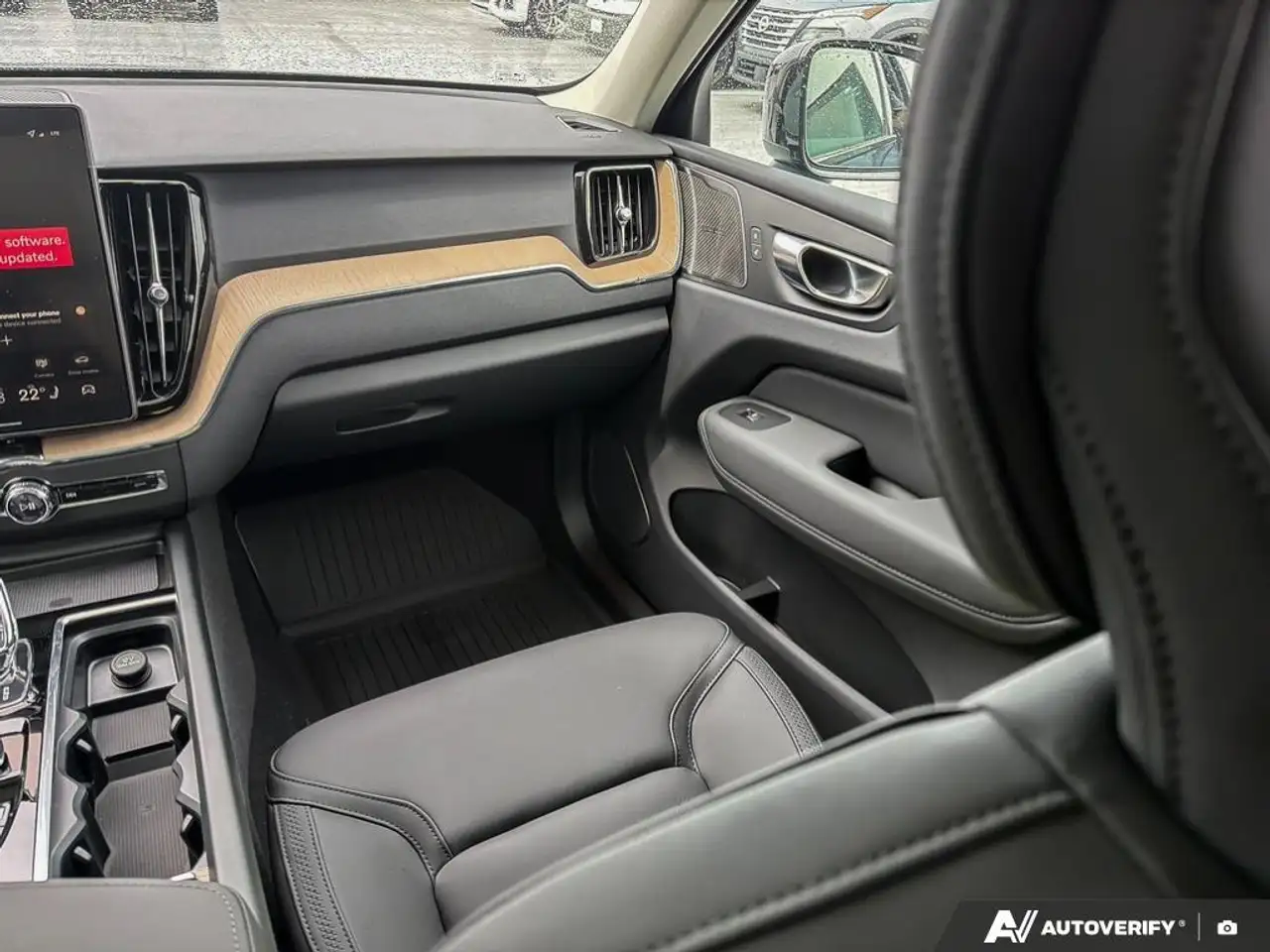Volvo XC60 снимка Volvo XC60