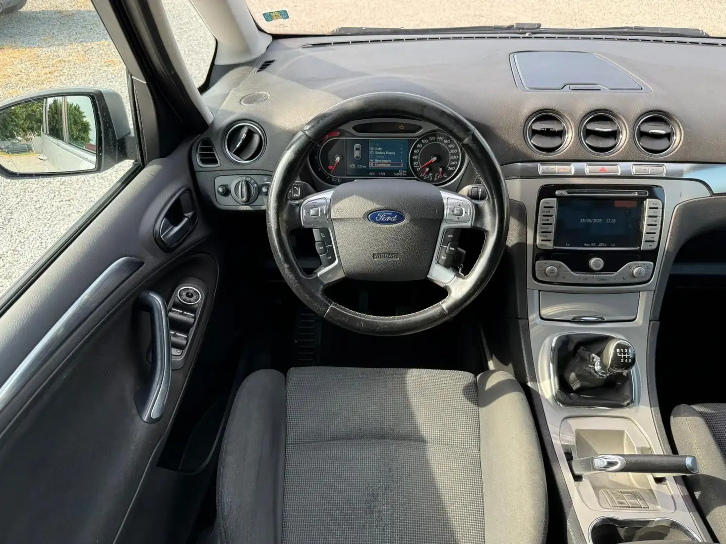 Ford Galaxy Titanium 2.0 TDCI 7-SITZER+NAVI+PDC+AHK Silber - 2