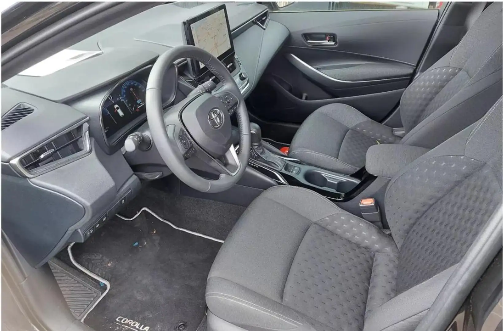 Toyota Corolla Touring Sport 1.8 Hybrid Dynamic e-CVT Noir - 2