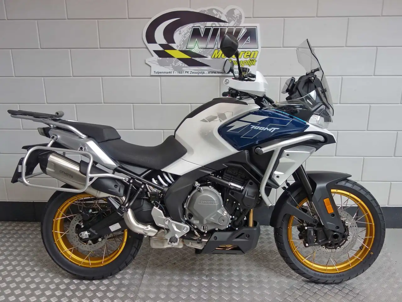 Cfmoto 700 MT