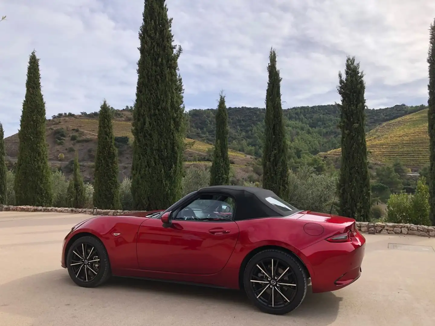 Mazda MX-5 ST 2.0 Skyactiv-G Exclusive-Line Rojo - 2