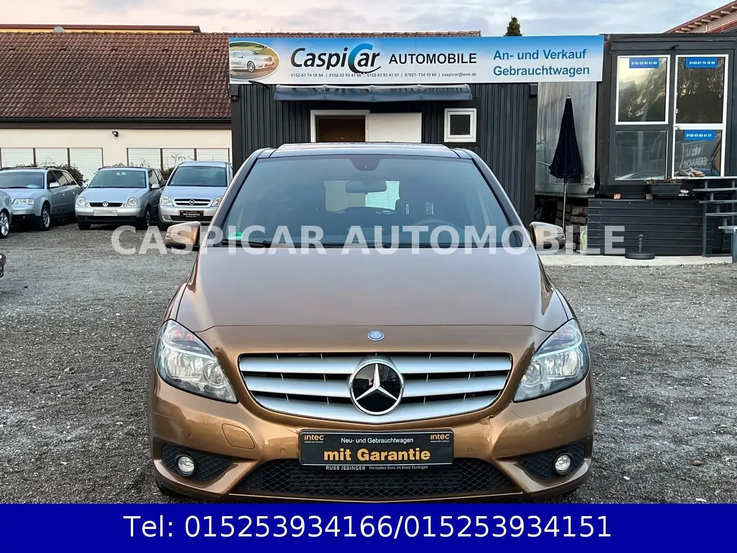 Mercedes-Benz B 200 KLIMAAUT.,PANORAMADACH,NAVI,SHZ,PDC,1.HAND Beige - 2