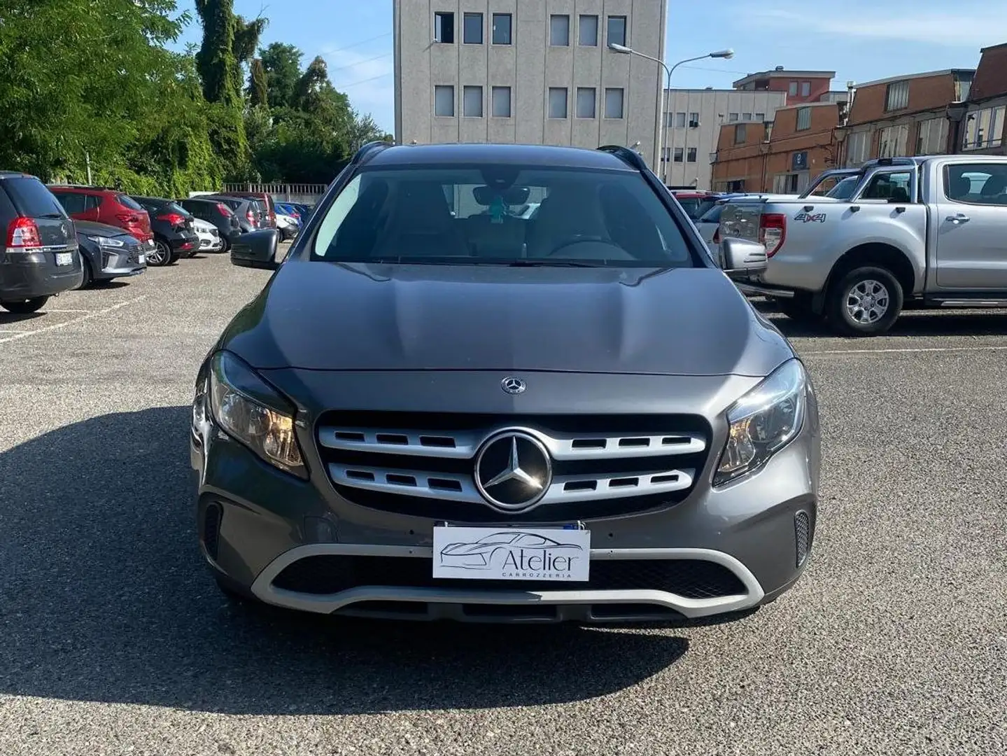 Mercedes-Benz GLA 200 d Premium 4matic auto Grigio - 1