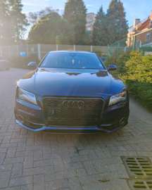 145000 km prestige 530 hp.  +3249166933