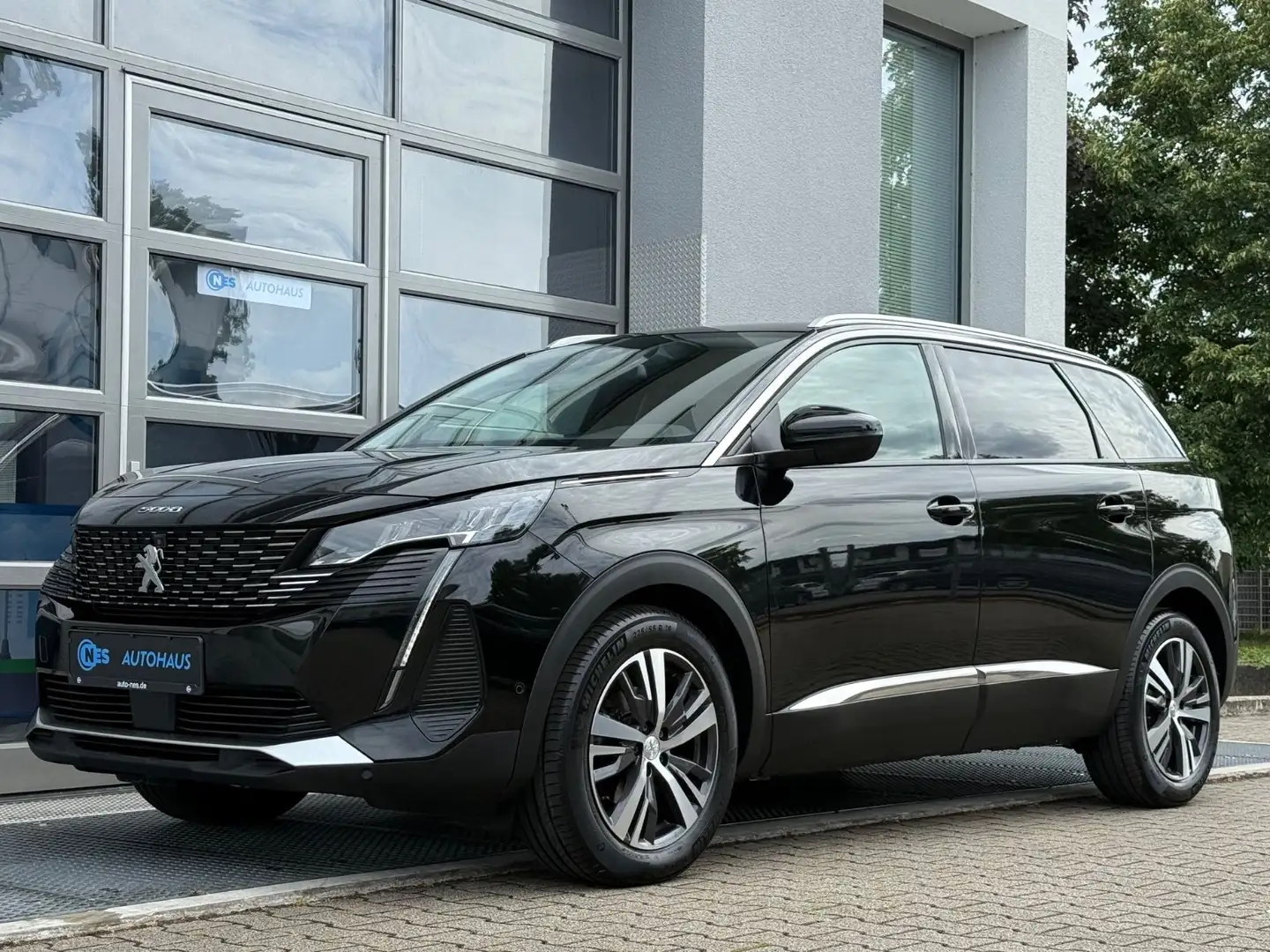 Peugeot 5008 1.5D 130*VOLL LEDER*ALLURE*360*KEY*7 SITZER Noir - 1
