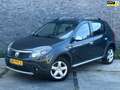 Dacia Sandero 1.6 Stepway Airco Grijs - thumbnail 1