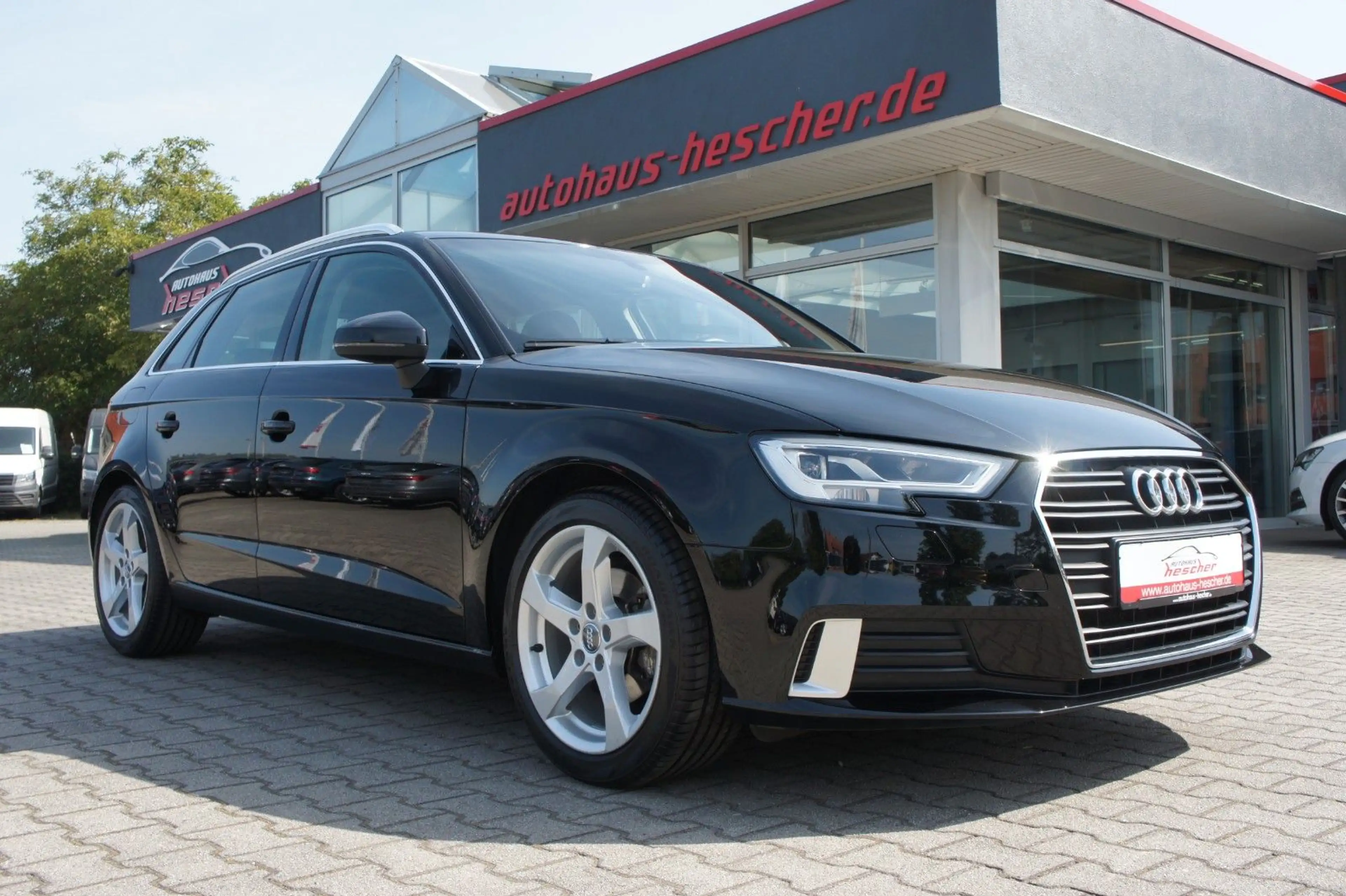 Audi A3 Sportback 1.4 TFSI sport *LED*NAVI*CARPLAY* — photo 2