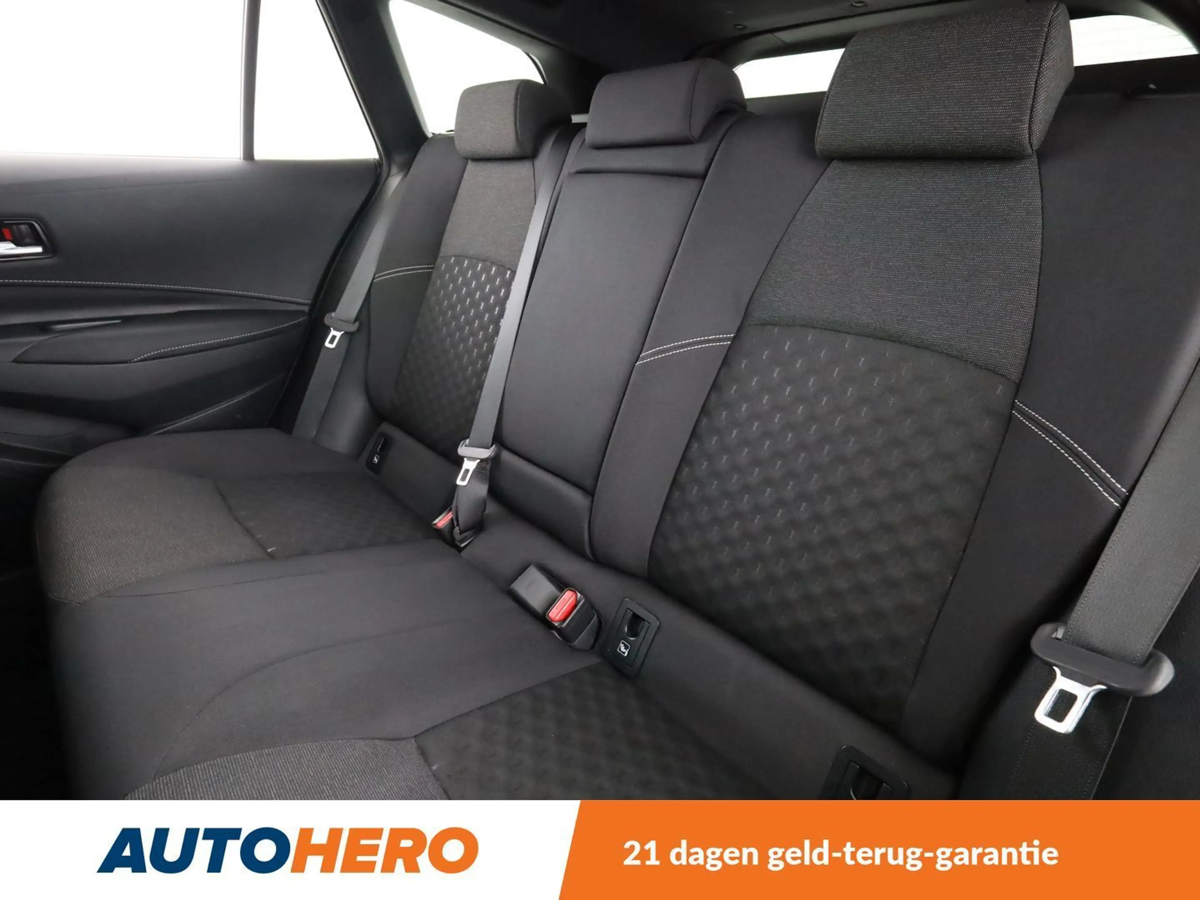 Suzuki Swace 1.8 Hybrid Comfort+ — photo 14