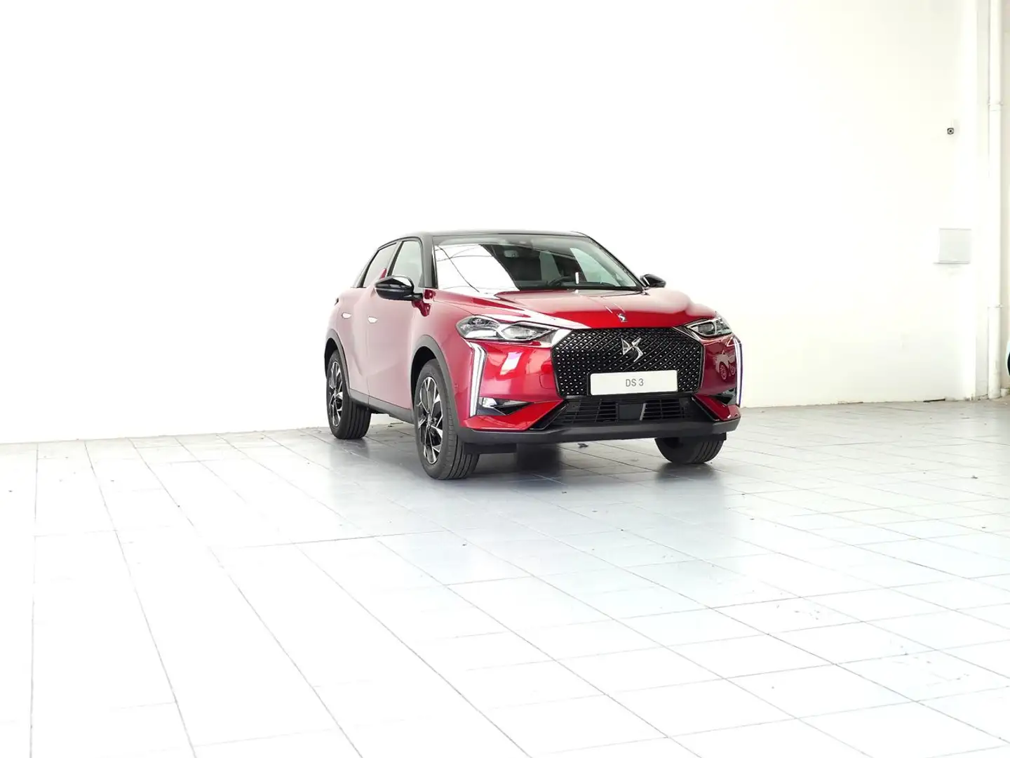 DS Automobiles DS 3 E-TENSE 50 KWH OPERA AUTO 156 5P Rojo - 2