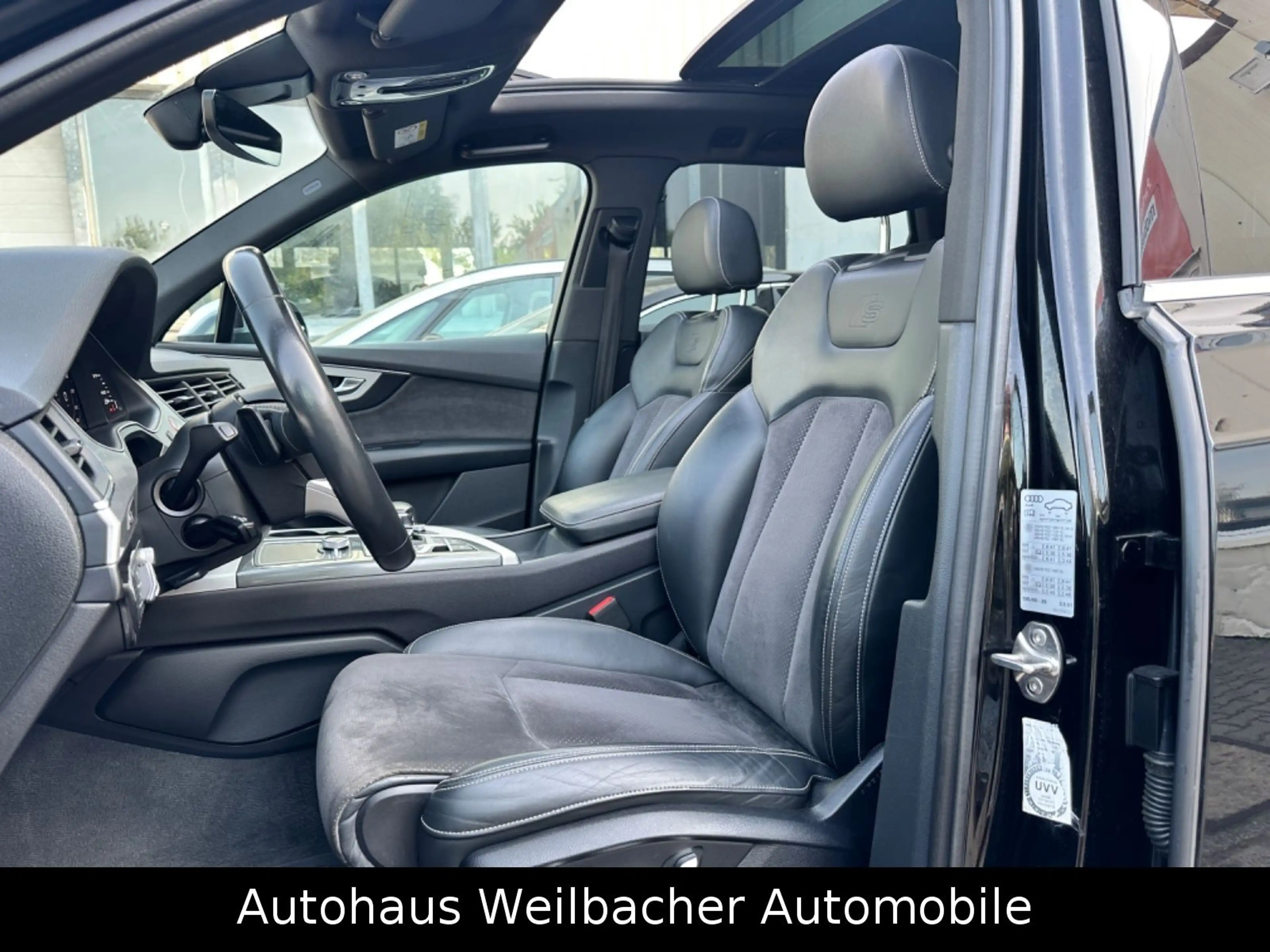 Audi SQ7 4.0 TDI quattro *7-Sitzer*Nachtsicht*Pano* — photo 15
