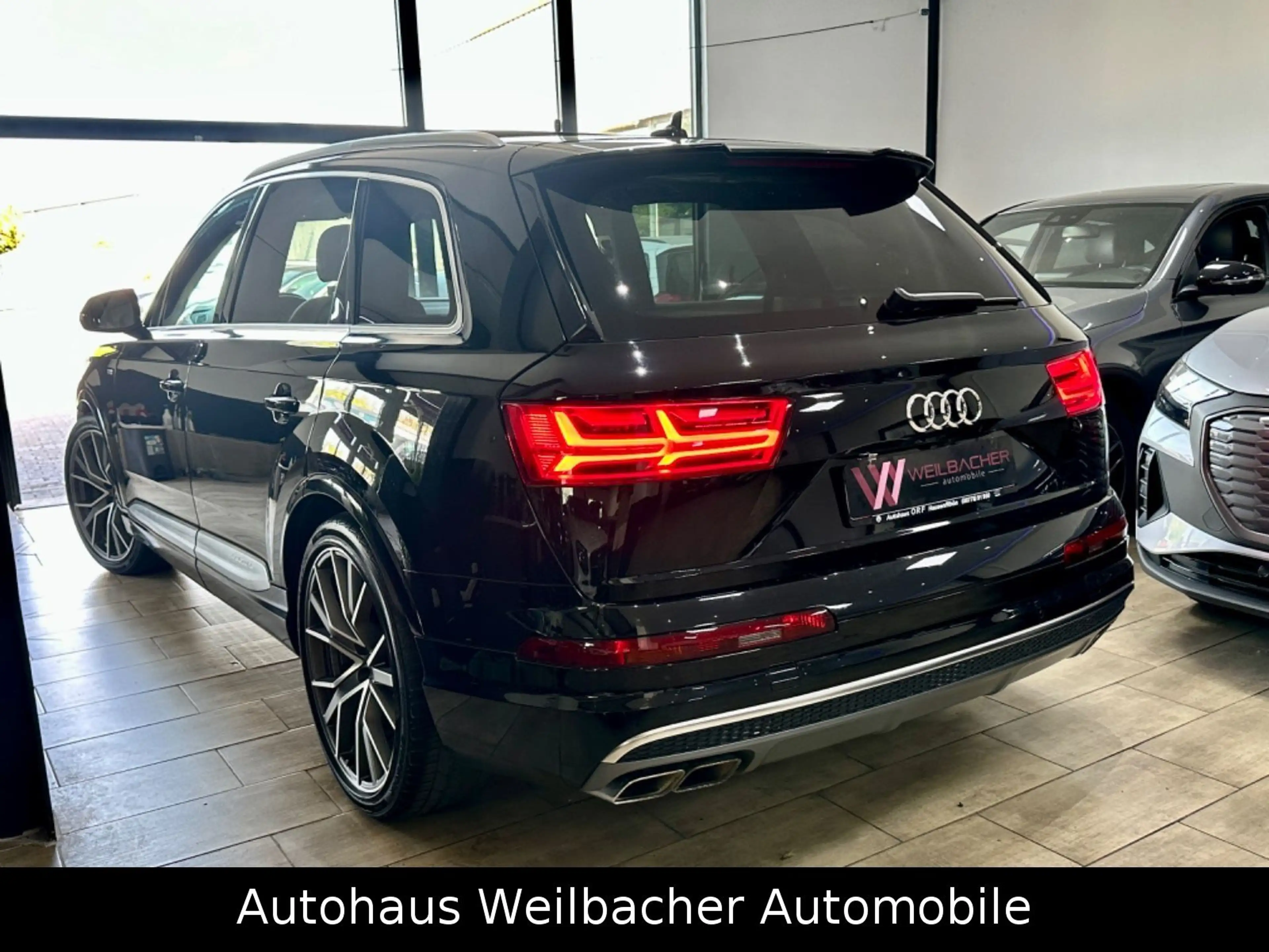 Audi SQ7 4.0 TDI quattro *7-Sitzer*Nachtsicht*Pano* — photo 4