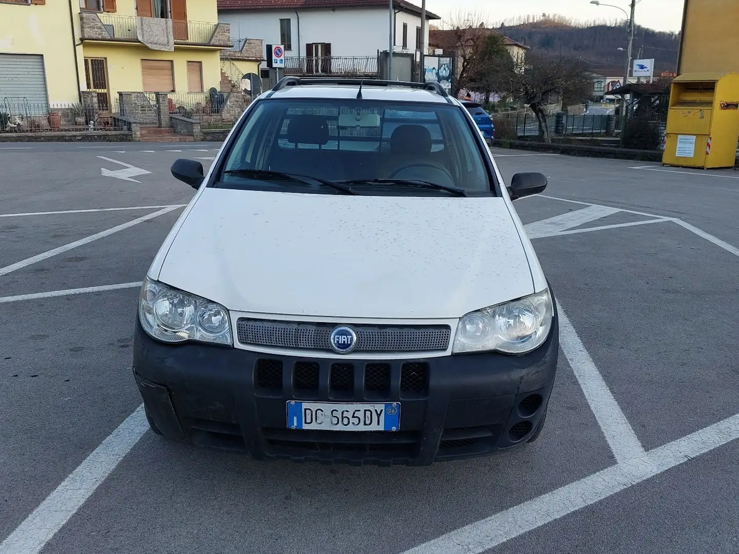 Fiat Strada 1.3 multijet Biały - 2