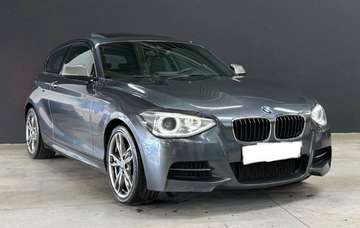 F21 M135i 3.0 N55 BVM Propulsion toit ouvrant H&K Sièges à mémoire Suivi
