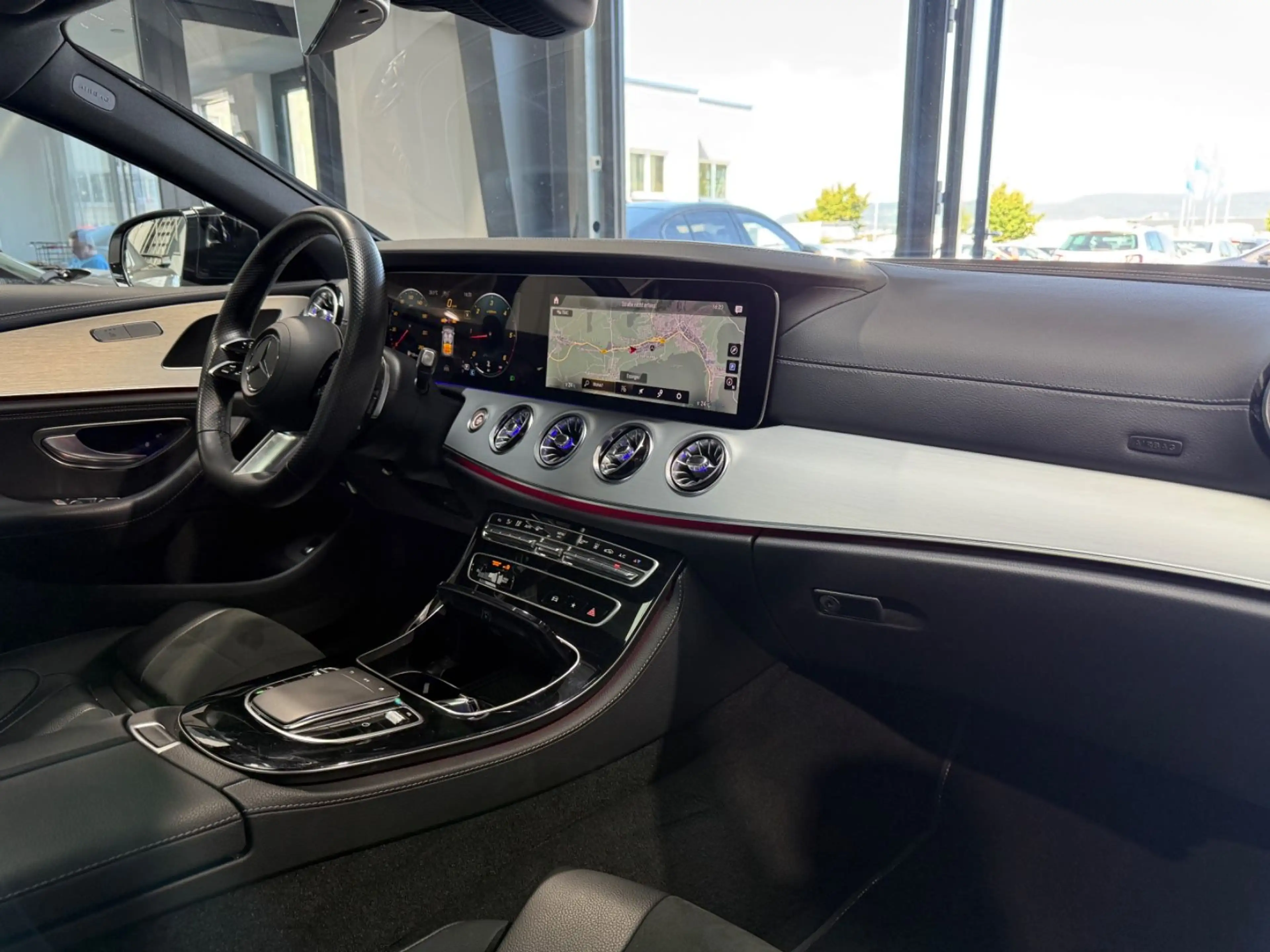 Mercedes-Benz CLS 220 d AMG-Line/Night-Paket/S-Dach/HUD/1HD — photo 14