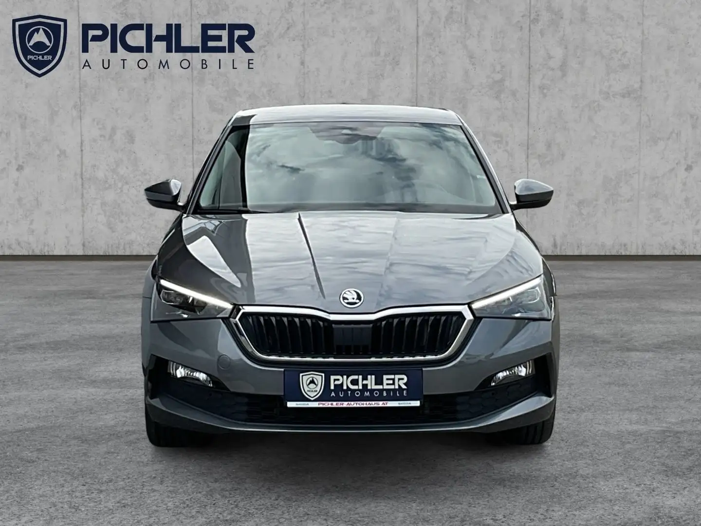 Skoda Scala Ambition TSI ACT DSG Grau - 2
