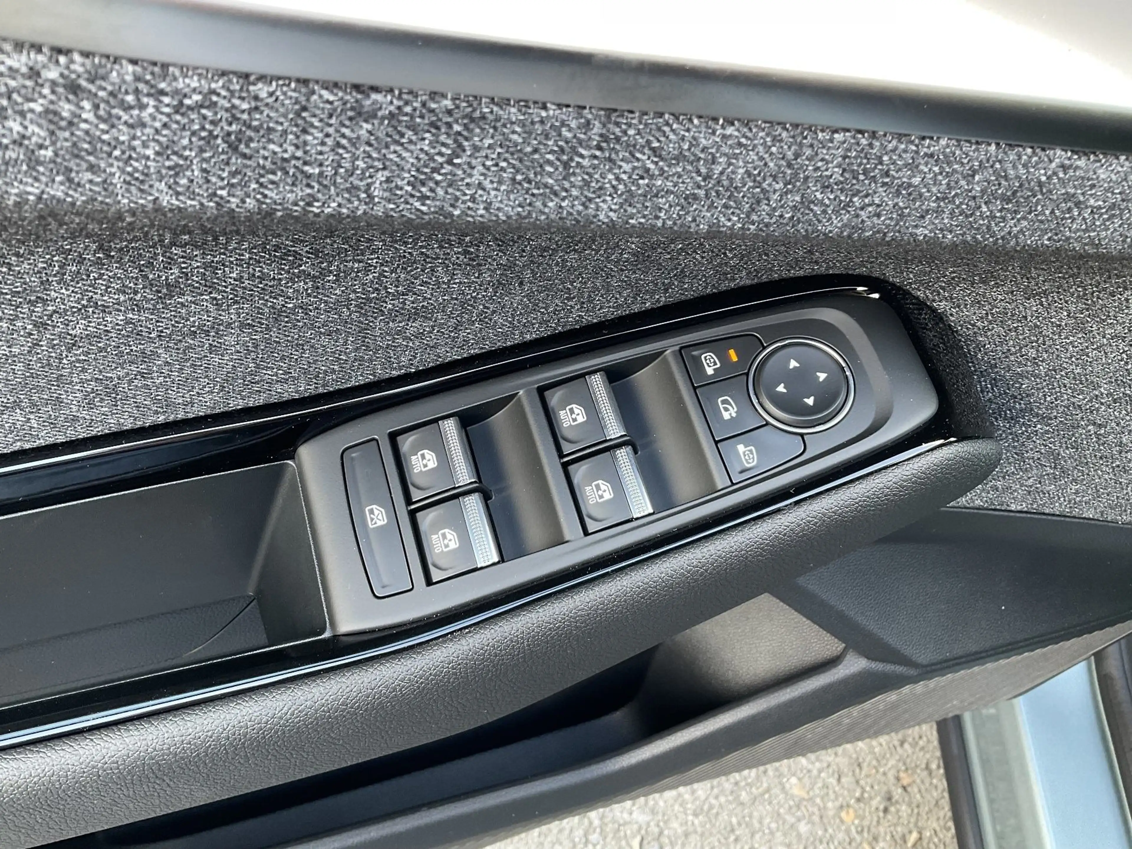 Renault Espace VI Techno Full Hybrid E-Tech 200 5- Sitzer Glasdach Solarbay — photo 12