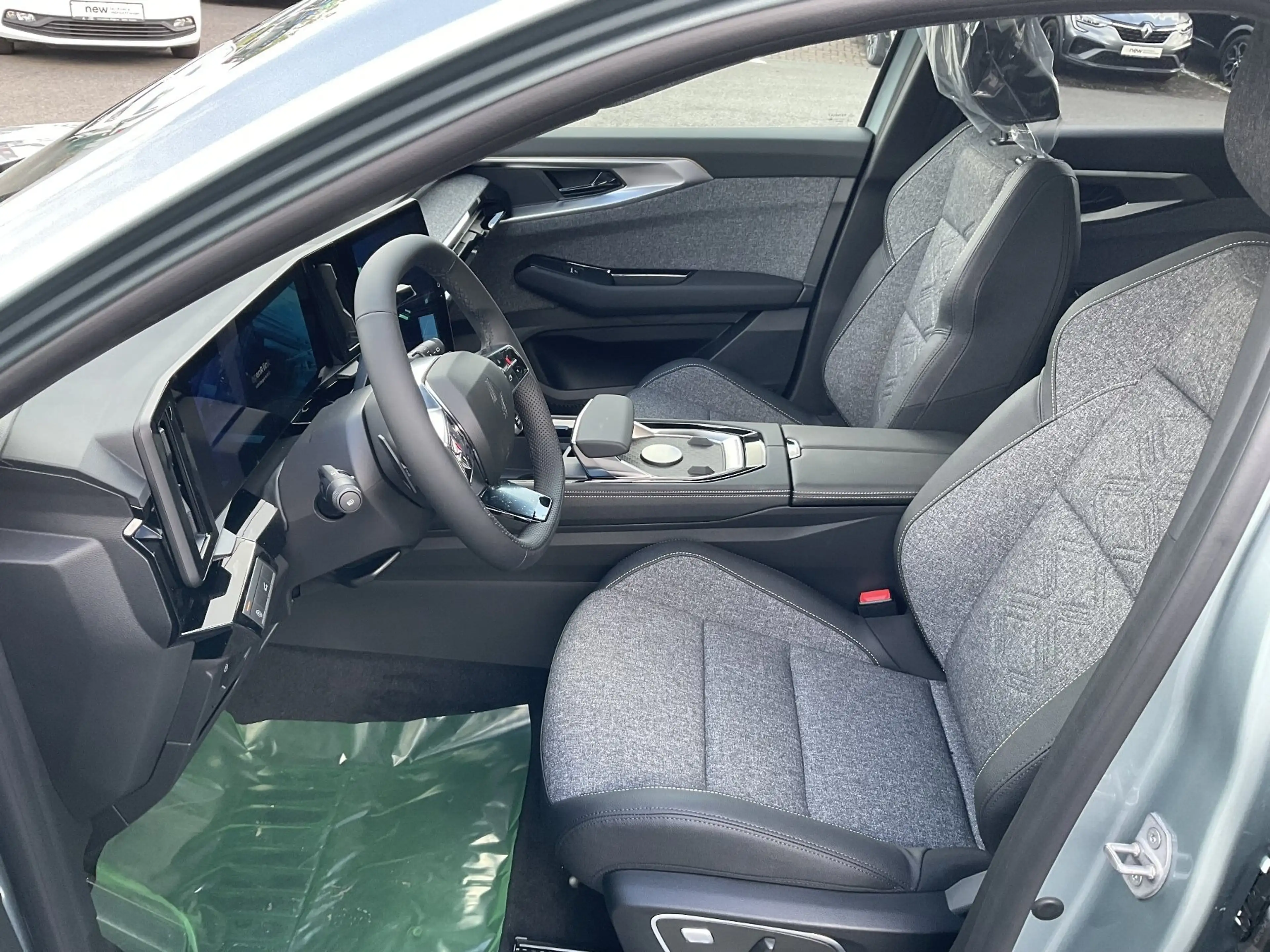 Renault Espace VI Techno Full Hybrid E-Tech 200 5- Sitzer Glasdach Solarbay — photo 10
