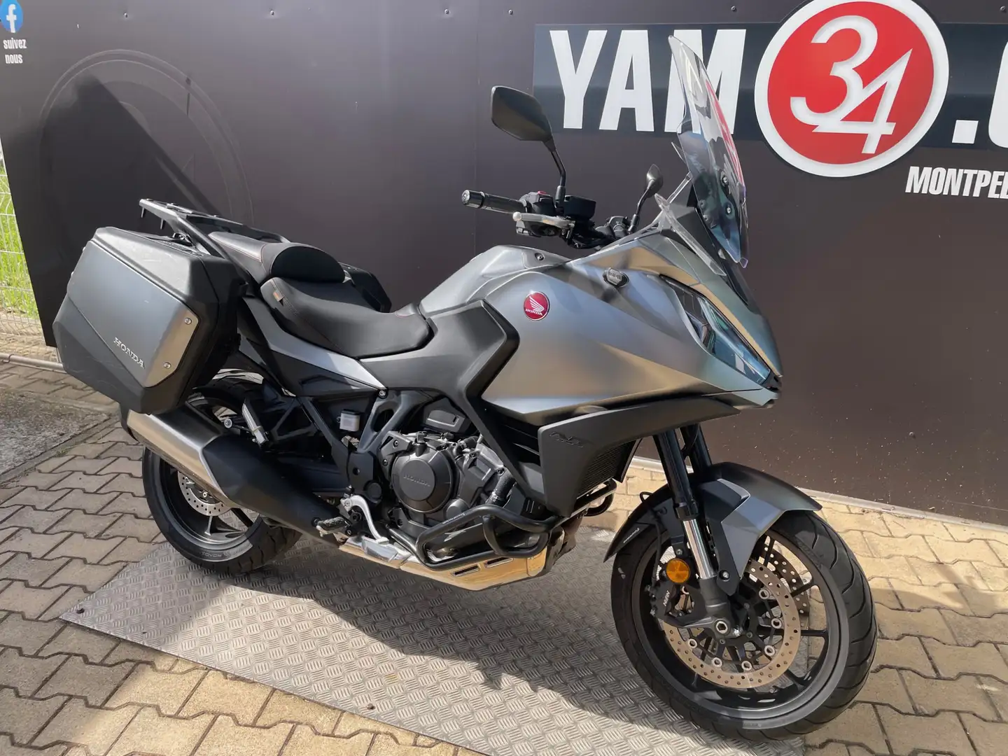 Honda NT 1100 Gris - 2