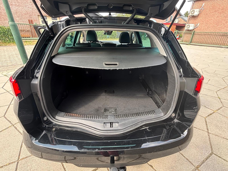 Renault Megane Estate 1.3 TCe Intens — photo 27