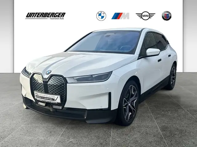 BMW iX xDrive40 SHZ eSim DAB