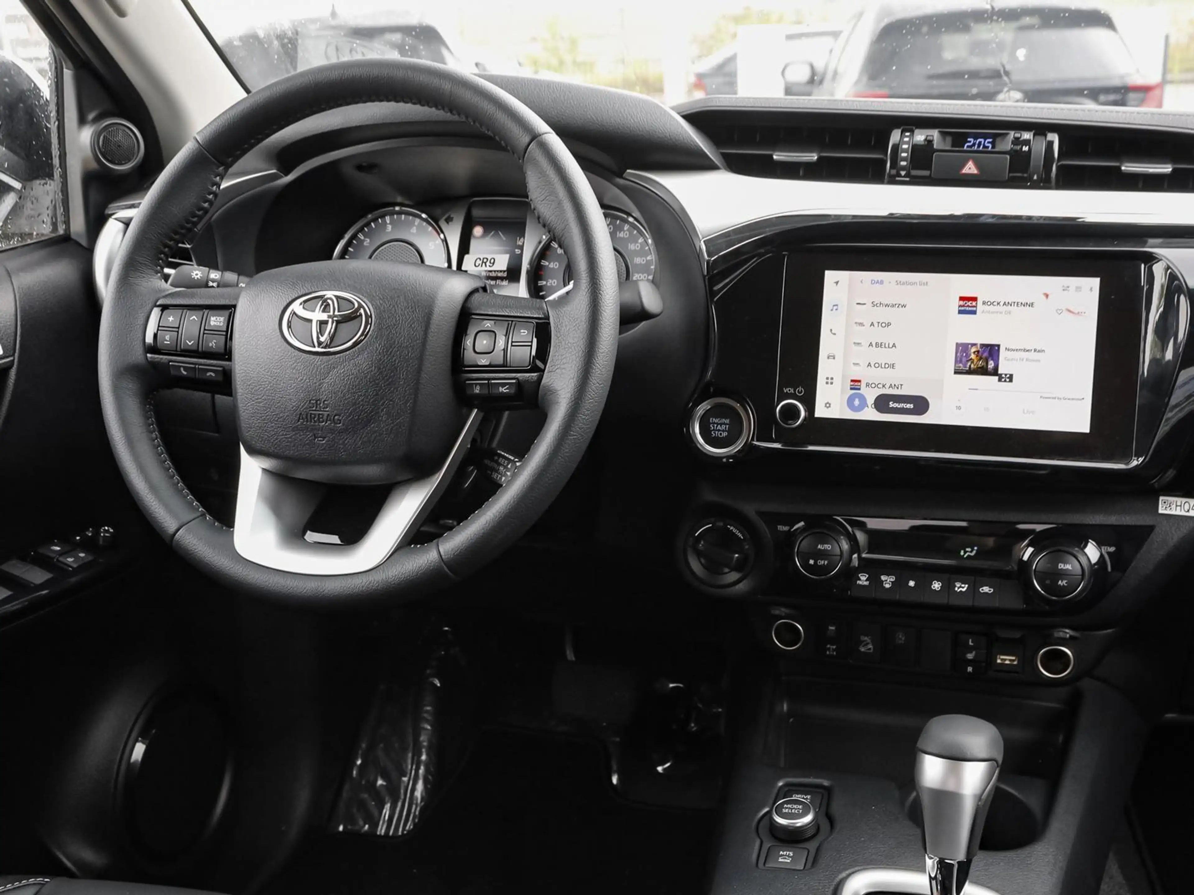 Toyota Hilux 2.8 D-4D Double Cab Executive 4x4 NAVI SHZ ALU KLIMA BT ANDROID APPLE — photo 9