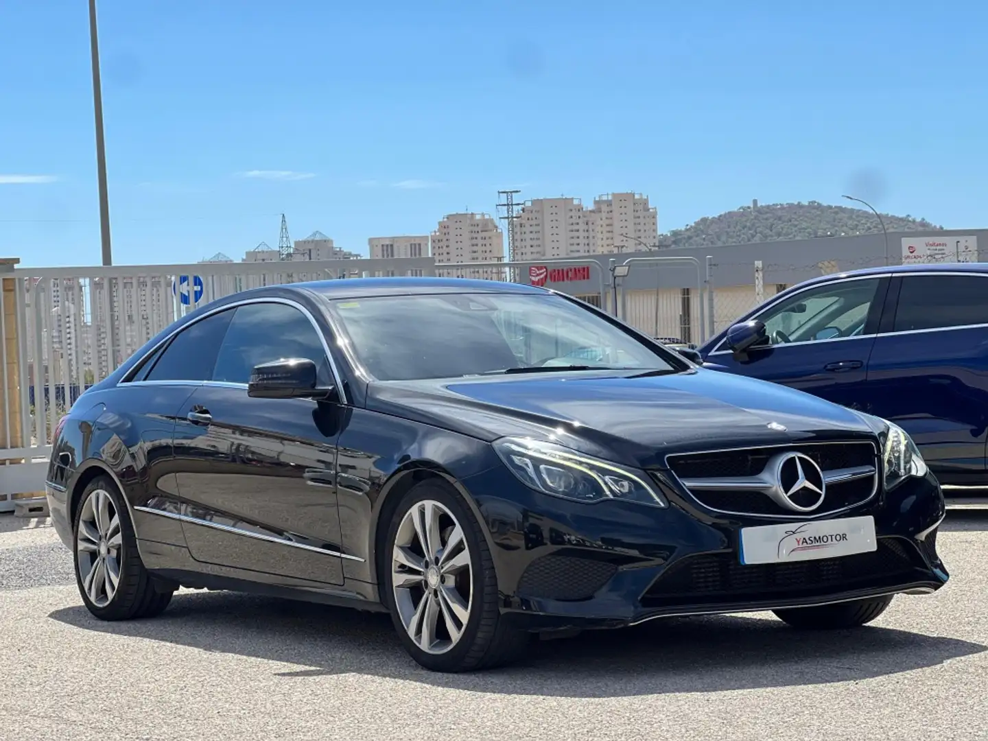 Mercedes-Benz E 220 220CDI 7G Plus Negro - 1